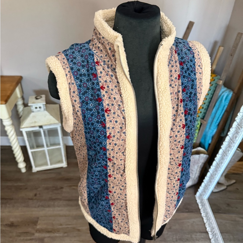 Kimchi & Blue • Boho Floral Micro Corduroy Sherpa Vest - Picture 9 of 13